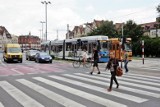 Wrocław: Kierowcy aut jednak najważniejsi. Najgorzej wciąż mają piesi