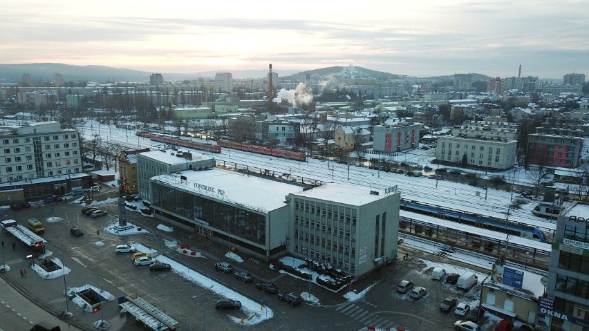 Wojewoda wydał pozwolenie na remont dworca PKP w Kielcach. Znamy termin rozpoczęcia prac. Zobaczcie zdjęcia