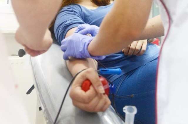 Obecnie w Regionalnym Centrum Krwiodawstwa i Krwiolecznictwa w Katowicach poszukiwani są dawcy krwi, w szczególności posiadający grupę A Rh- oraz 0 Rh-
