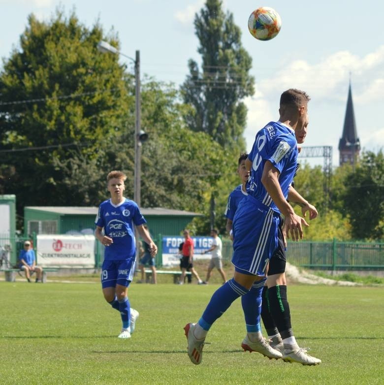 W meczu inaugurującym 4. ligę Stal II Mielec pokonała na...