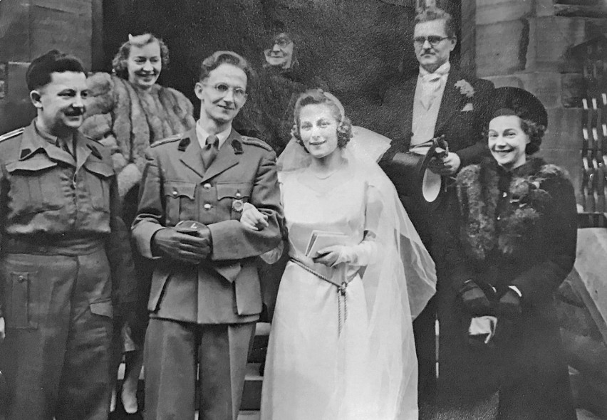 Wojenny ślub Szkotki Elisabeth Johnstone Taylor z żołnierzem...