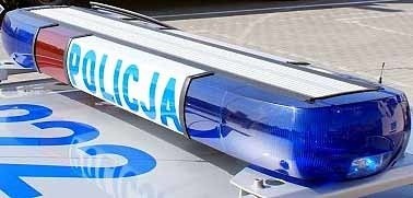 Policjanci proszą o zgłoszenie się kierowcy volkswagena i wszystkie osoby, które widziały potrącenie