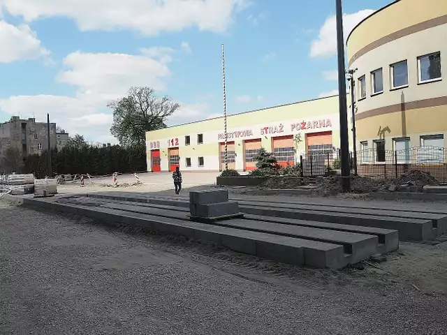 Jednostka straży pożarnej znajduje się przy remontowanej od wielu miesięcy ulicy Przybyszewskiego w Łodzi