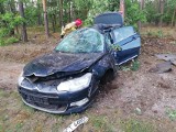Wypadek w Dąbrówce Leśnej pod Obornikami. Zderzyły się dwa samochody. 23-latek trafił do szpitala