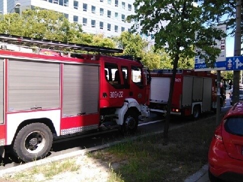 Alarmy bombowe w sądach i urzędach skarbowych. Po mejlu o bombie