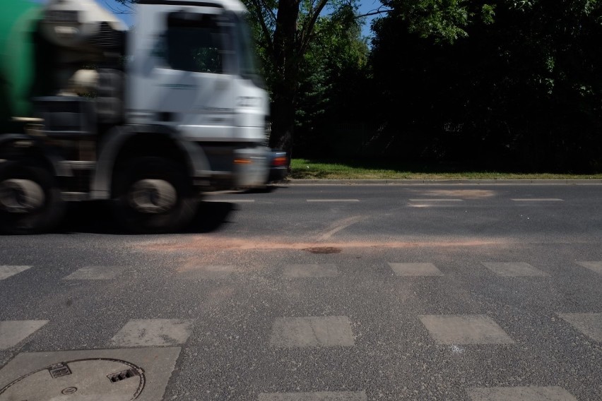 Wypadek na Marcelińskiej. Nie żyje motocyklista