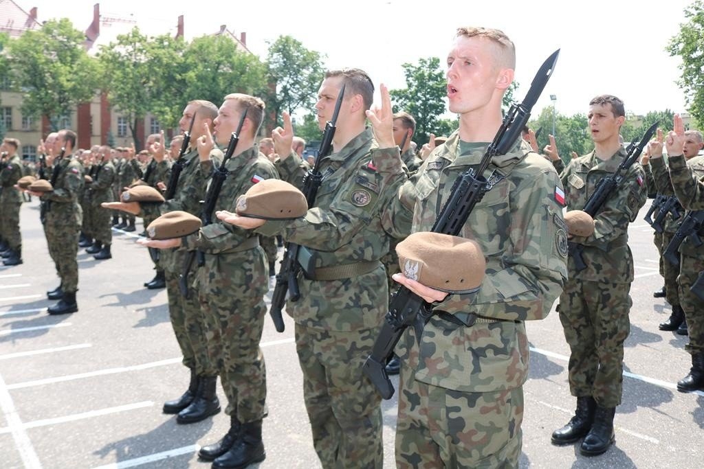 wojsko-terytorialsi-przysi-gali-w-remie-to-ju-sz-sta-przysi-ga