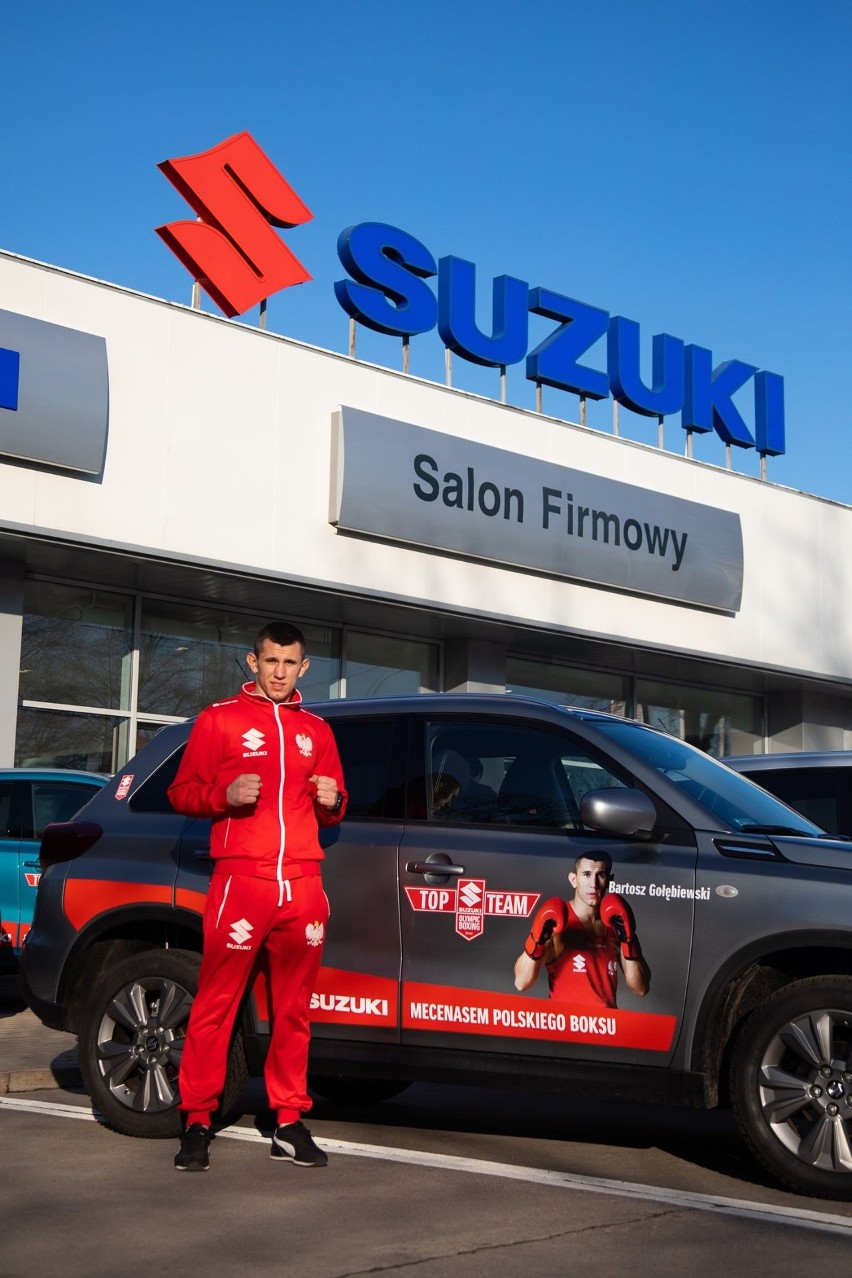 Jest nowy sponsor! Sandra Drabik, Bartosz Gołębiewski i Daniel Adamiec w Suzuki Top Team. Otrzymali Suzuki Vitara i stypendia [ZDJĘCIA]