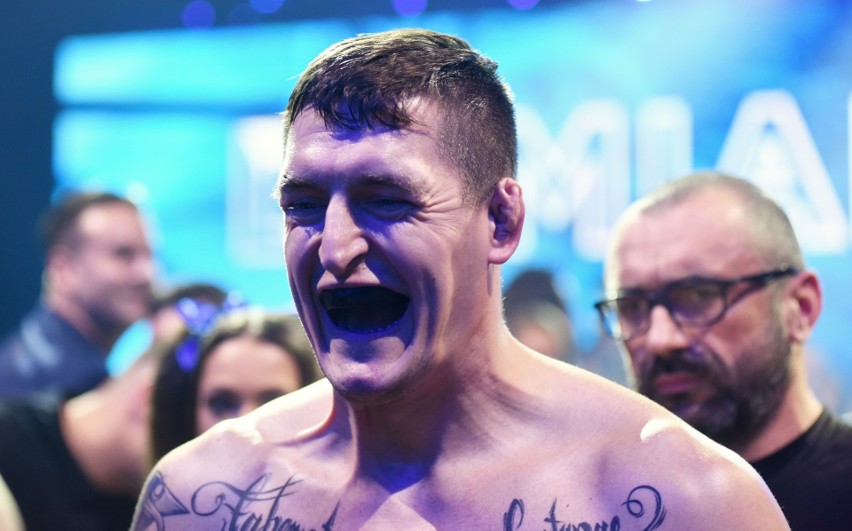 Były piłkarz ręczny VIVE Kielce Damian Kostrzewa znokautowany w swojej drugiej walce na ringu MMA