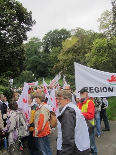 Związkowcy z Wielkopolski są już pod Sejmem [ZDJĘCIA, FILMY]