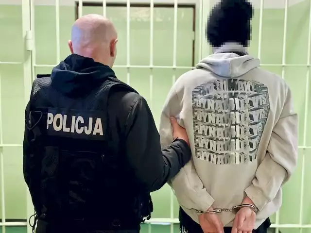 Uderzył policjanta. 24-latkowi ze Słupska grożą trzy lata więzienia.