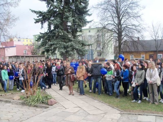 Na ogłoszenie wyników konkursu logistycznego przyjechali wszyscy uczestnicy 11 klas z Ostrowca i Bałtowa.