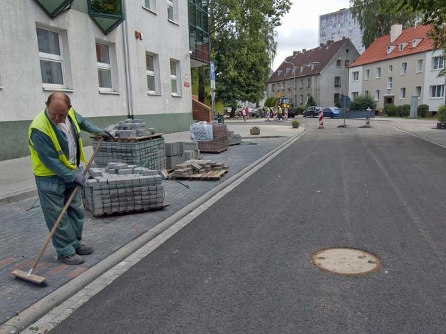 Termin oddania ul. Moniuszki do użytku formalnie mija 30 sierpnia. Ulicę czeka jeszcze odbiór techniczny.