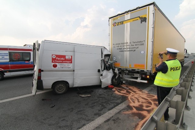 Wypadek na AOW. Zderzenie 3 samochodów, 12.08.2015