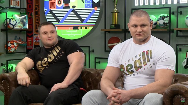 Mateusz Kieliszkowski oraz drugi z zaproszonych gości przez Kanał Sportowy - Krzysztof Radzikowski, strongman znany szerszej publiczności z programu Googlebox.