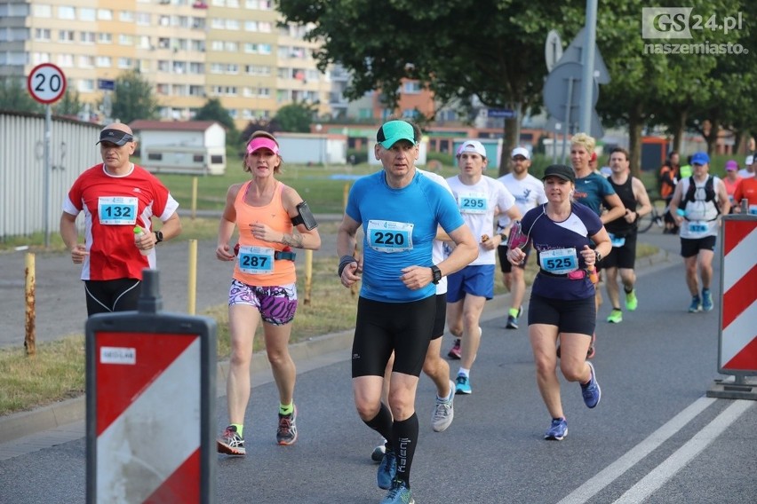 Maraton Szczeciński 2018: pół tysiąca biegaczy! [DUŻO ZDJĘĆ, WIDEO]