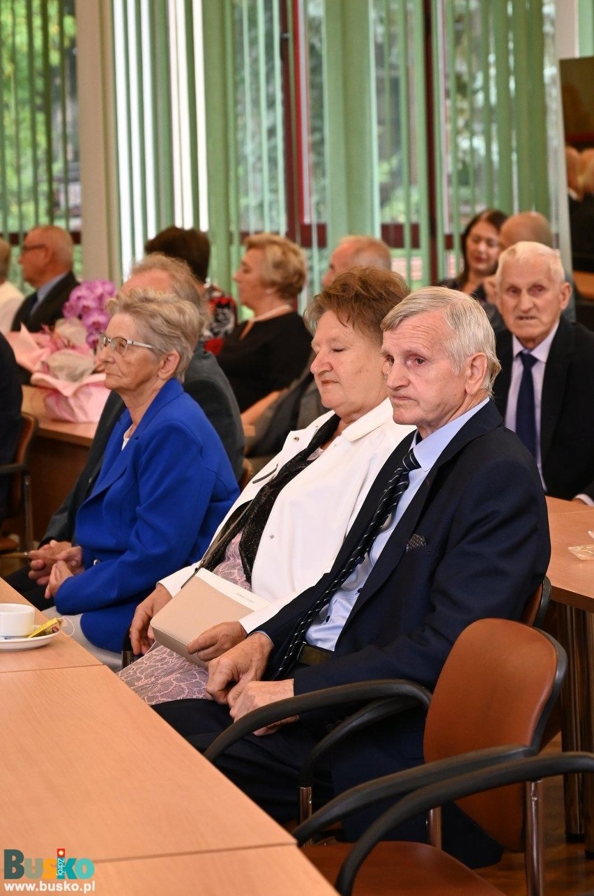 44 pary z gminy Busko-Zdrój świętowały 50-lecia małżeństwa. Zobacz zdjęcia