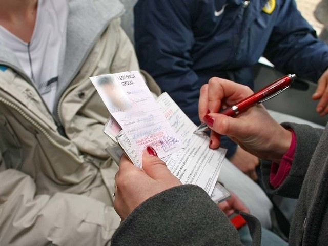 Od dziś kontrolerzy biletów w autobusach mają nowe uprawnienia.