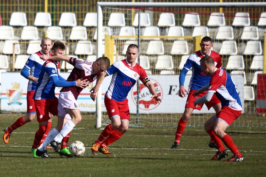 Gryf Słupsk na własnym stadionie podejmował Kaszubię.