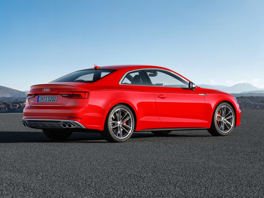 Audi S5 Coupe...