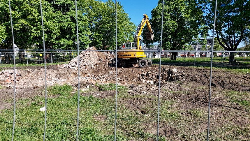 Rozpoczął się remont fontanny w Parku Widzewskim - jeden z wielu projektów Łódzkiego Budżetu Obywatelskiego