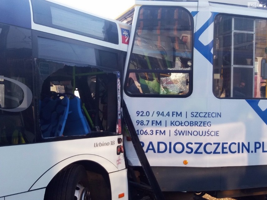 Poważny wypadek na Bramie Portowej. Jedenaście osób rannych