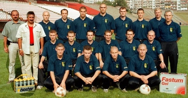 Piotr Jegor (drugi z prawej w górnym rzędzie) w 2002 roku grał w Górniku Jastrzębie Zdrój
