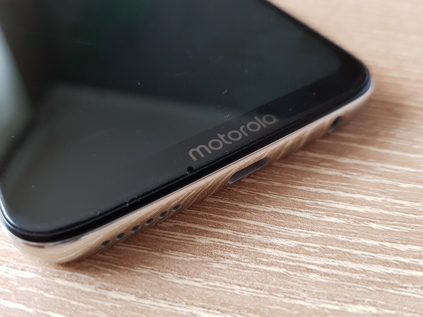 Siła rozsądnych kompromisów. Czy Motorola G7 jest najlepszym smartfonem w swojej kategorii? 