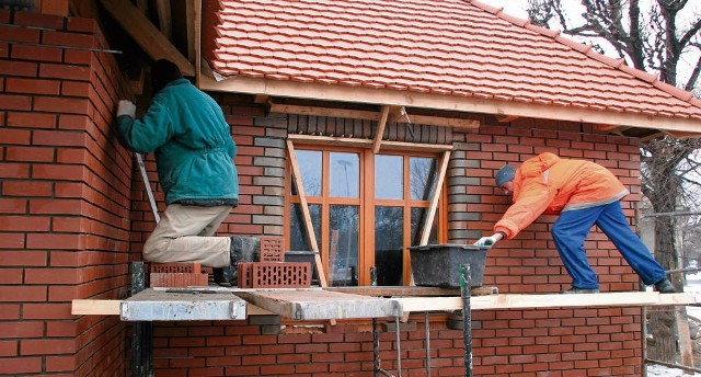 Dom bez pozwolenia będzie można budować tylko wtedy, gdy nie zaszkodzi on sąsiednim obiektom