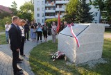 Stalowa Wola. Tablica na obelisku upamiętniła ofiary ludobójstwa ukraińskich nacjonalistów