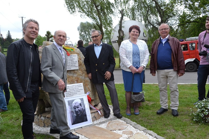 W Czernicy odsłonięto obelisk upamiętniający legendarnego...