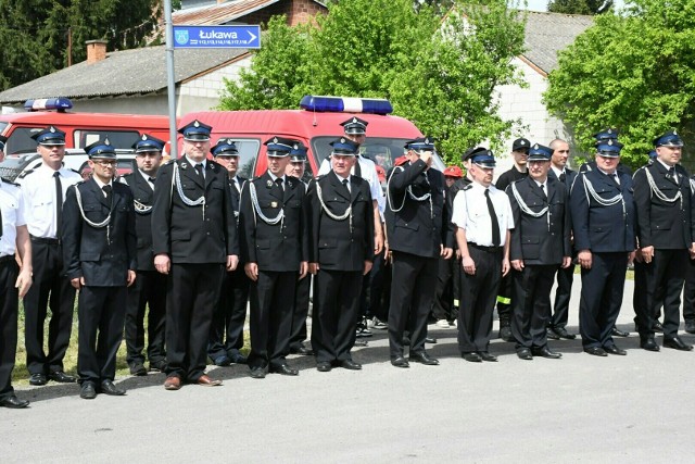 Po mszy przed remizą Ochotniczej Straży  Pożarnej w Wysiadłowie odbył się uroczysty apel z okazji 100 lecia jednostki Ochotniczej Straży Pożarnej w Wysiadłowie.