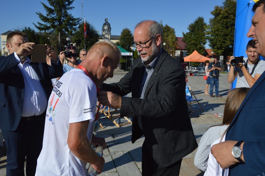 Brałeś udział w II Biegu Proszowickim? Znajdź się na zdjęciach!