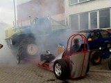 Dzień otwarty na Politechnice: Walki robotów, palenie gumy i monster truck (zdjęcia, wideo)