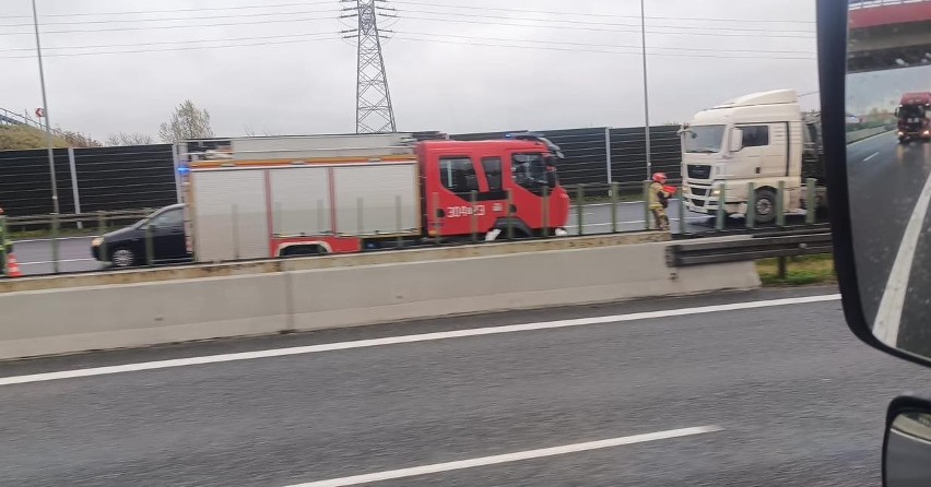 Wypadek na autostradzie A4 w Krakowie. Na węźle Bieżanów występują utrudnienia w ruchu