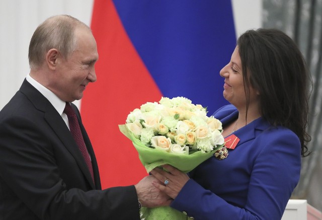 W 2019 r. Władimir Putin wręczył Margaricie Simonyan order Aleksandra Newskiego.