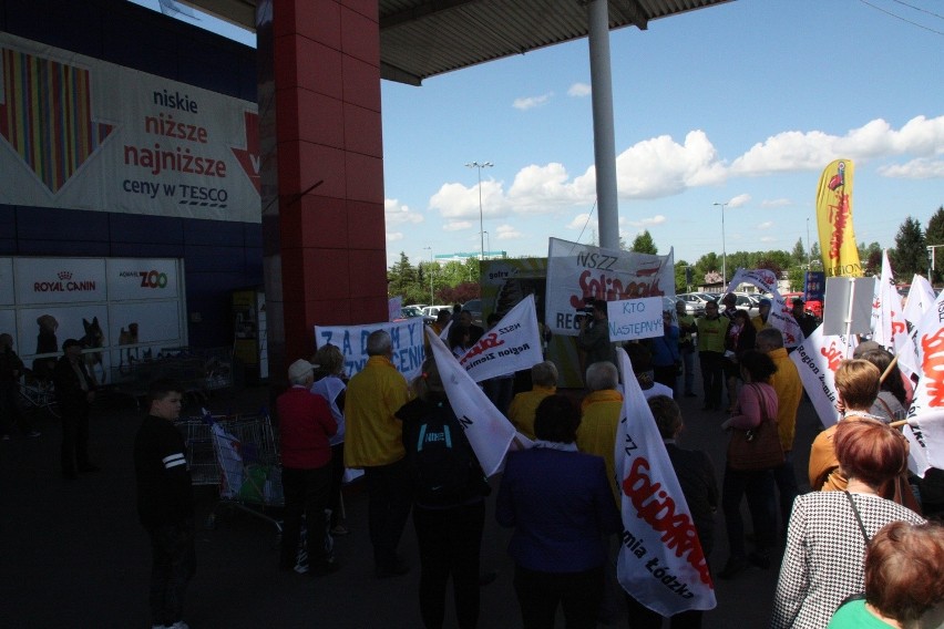 Pikieta Solidarności przed łódzkim hipermarketem Tesco [ZDJĘCIA]