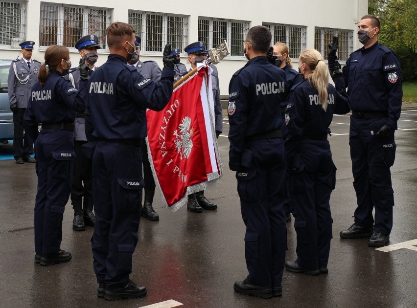 Nowi funkcjonariusze zasilą szeregi lubelskiej policji. 56 młodych policjantów wypowiedziało słowa roty ślubowania