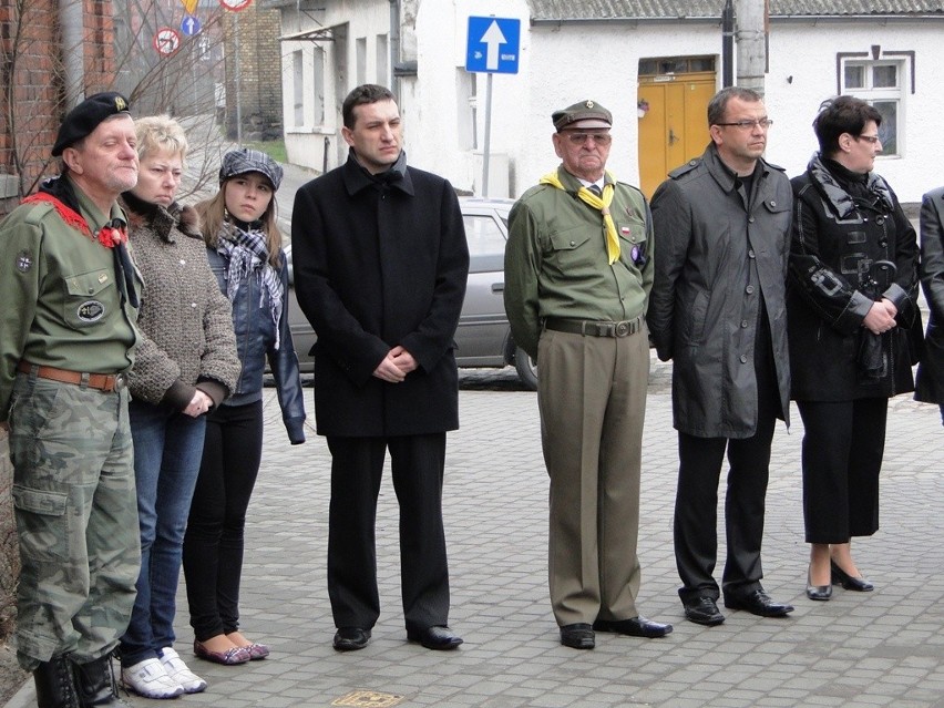Gniewkowo. Uczcili pamięć ofiar katastrofy lotniczej w Smoleńsku 