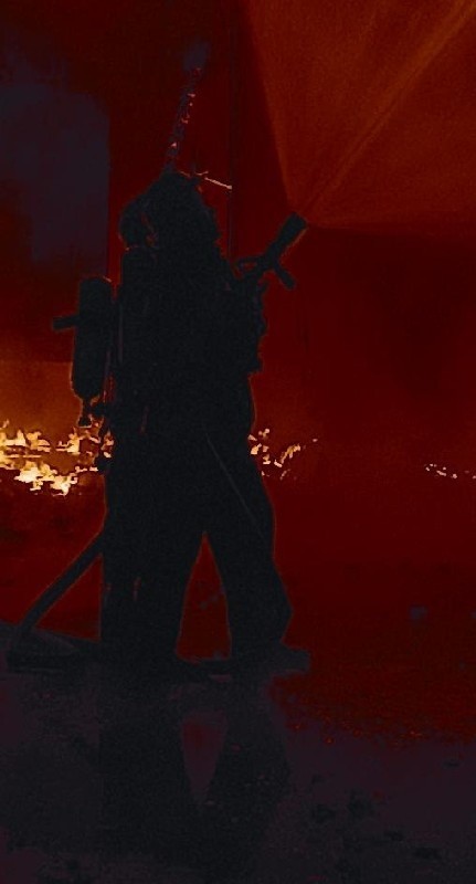 Pożary to najbardziej widowiskowa część strażackiego fachu. Tu płonie hala Gomadu w Gorzowie trzy lata temu