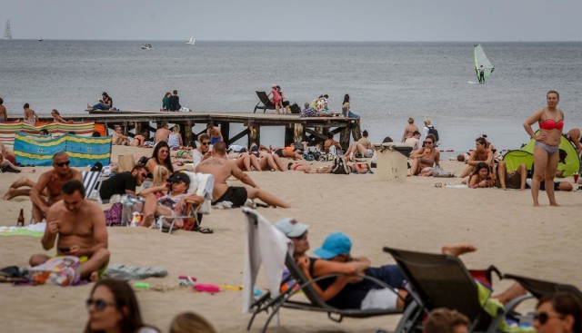 1000 plus na wakacje jednak nie będzie? Sprawdzamy