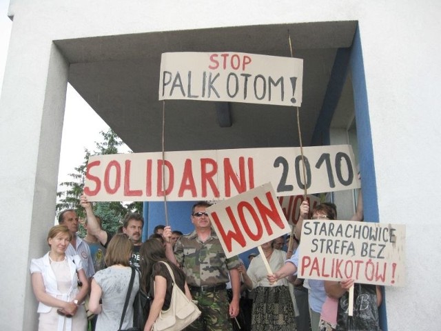 Protesty na powitanie Janusza Palikota w Starachowicach