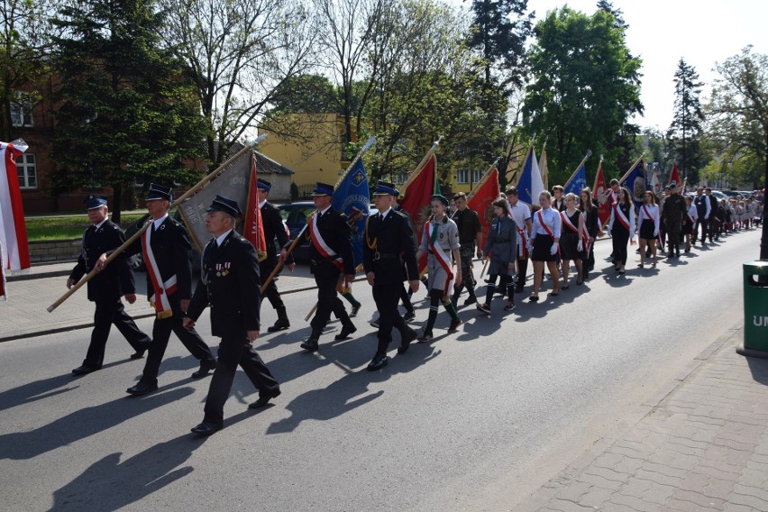 Setki uczestników przemaszerowały ulicami Aleksandrowa by...