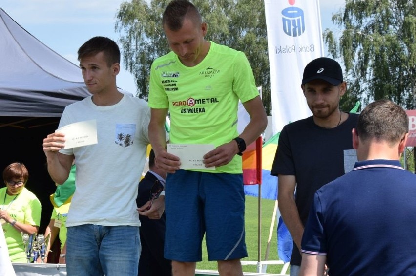 Półmaraton Kurpiowski 2018. Wygrywają Przemysław Dąbrowski i Petra Pastorova [ZDJĘCIA, WIDEO]