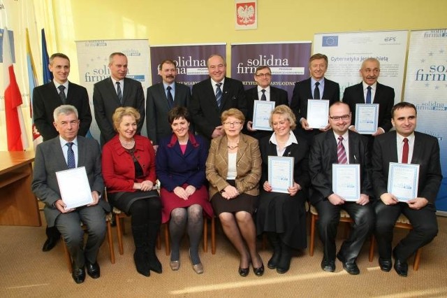 Laureaci certyfikatów Solidna Firma 2011.