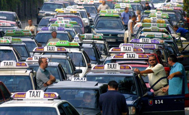 - W naszym mieście taksówki są tanie. Amerykanie nie będą konkurencyjni - uważają szczecińscy taksówkarze.