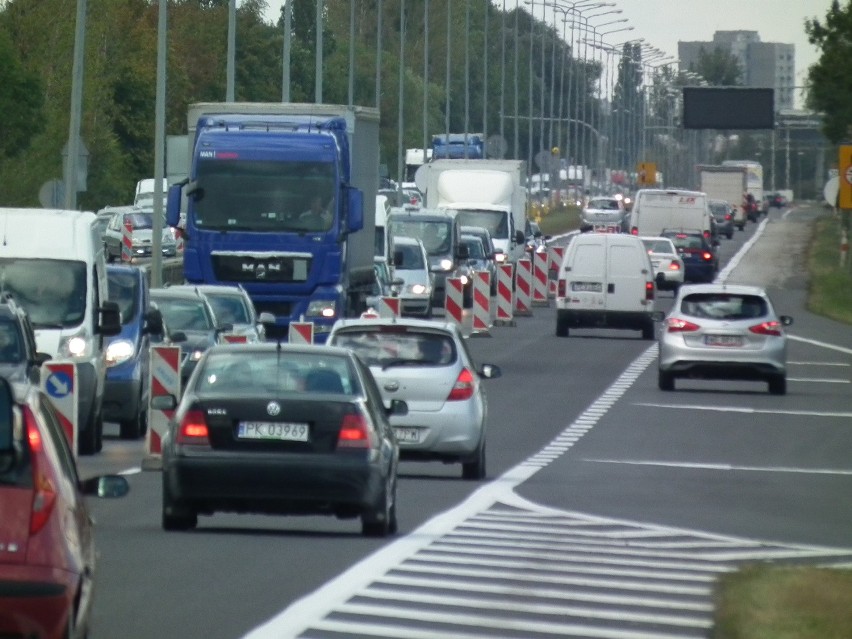 Poznań: Jeszcze pół roku estakady katowickiej