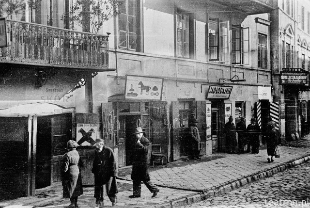 1946 r. W piwnicy przy ul. Cyruliczej leżą zwłoki zamordowanego właściciela jadłodajni - donosił ktoś