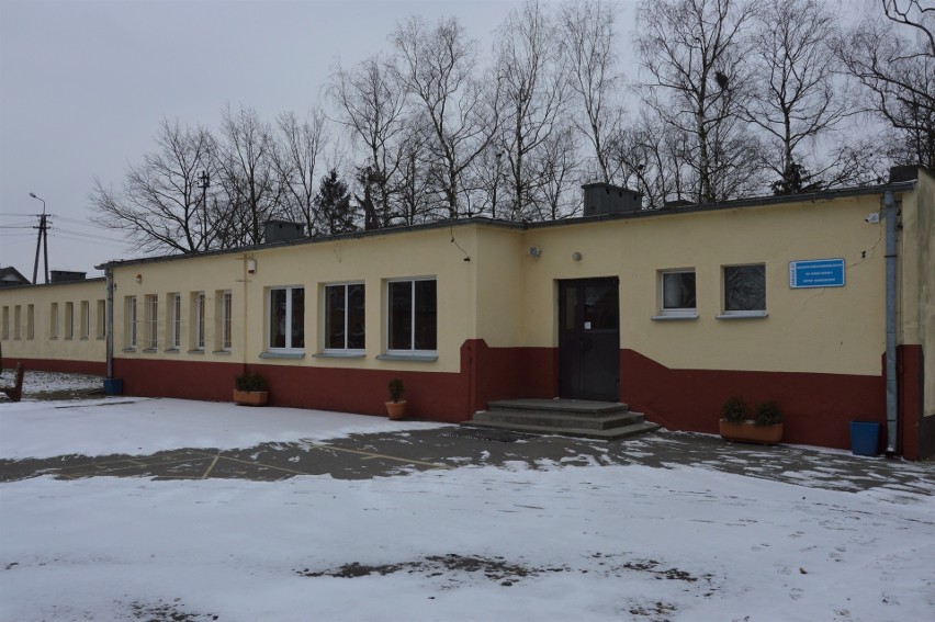 Na dokumentację rozbudowy szkoły w Ostaszewie i budowę sali...