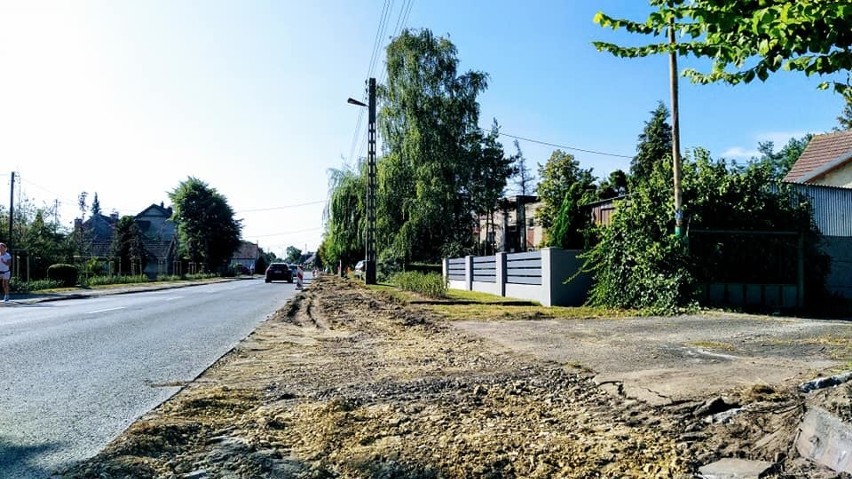 Budowa ścieżki pieszorowerowej wzdłuż ulic Grudzickiej i...